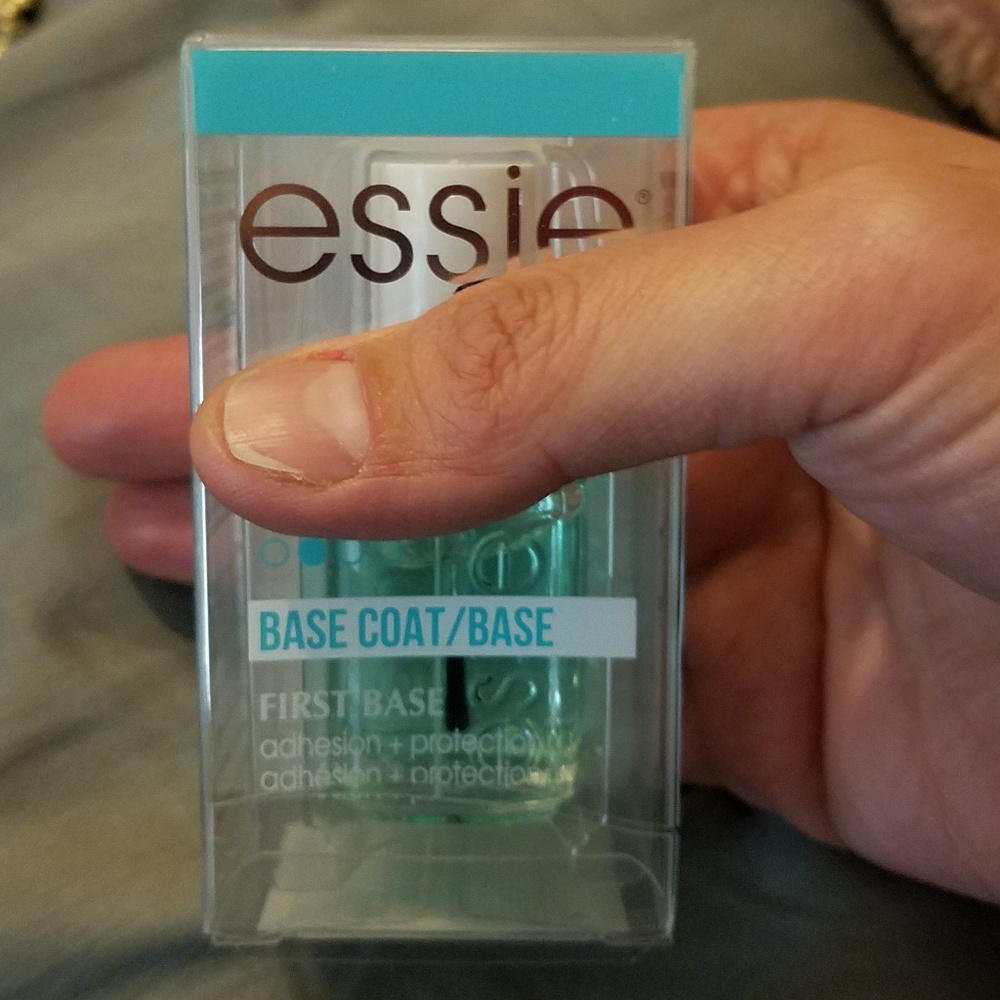 Essie base coat